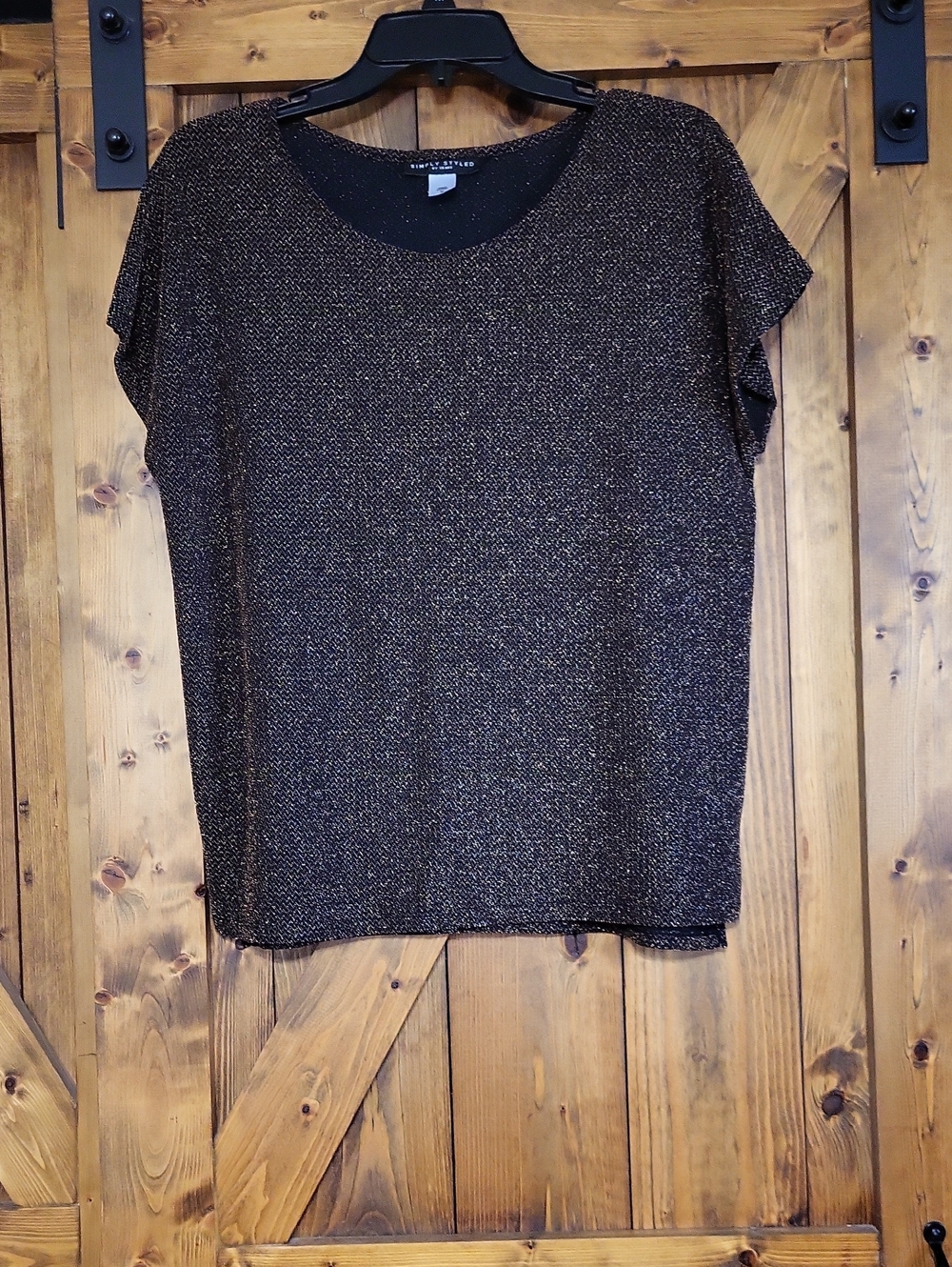 Sears Black and Gold Metallic Short Sleeve Tee,p To P 21